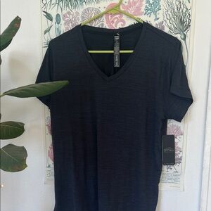 Black Short Sleeve Tee